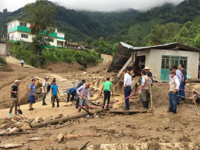 tropicalstormearlkilledatleast38peopleinmexico